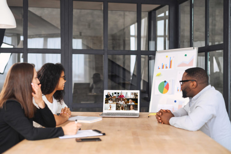 PAGE DE COUVERTURE - TRAVAIL HYBRIDE