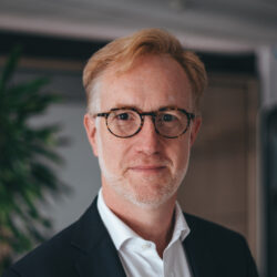 Yves-José DE MIGUEL Yves-José De Miguel