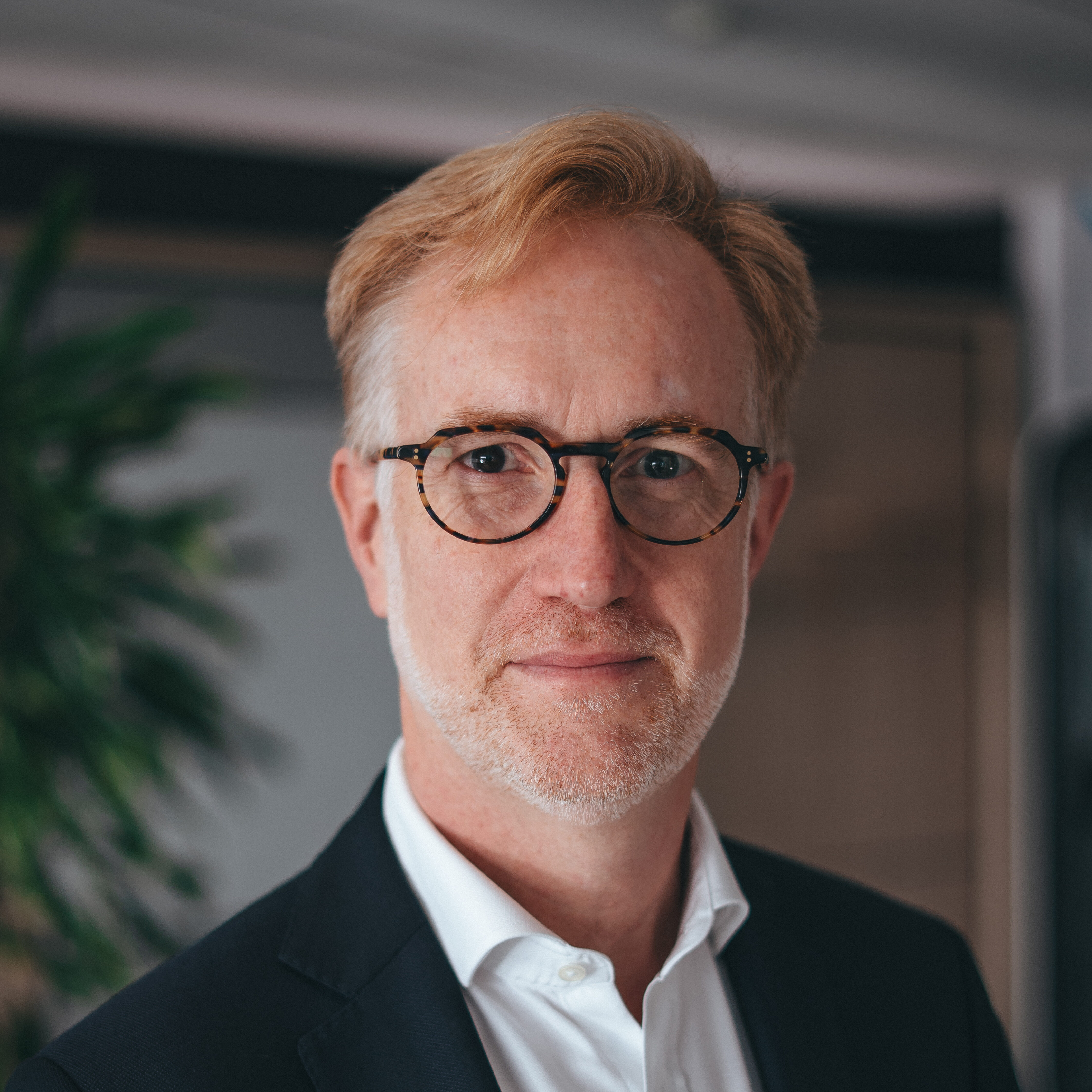 Yves-José DE MIGUEL Yves-José De Miguel